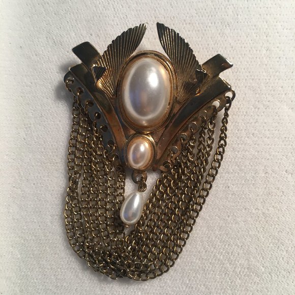 Vintage Faux Pearl Chains Brooch - Picture 2 of 2